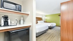  - Holiday Inn Express & Suites Pigeon Forge
