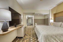  - Holiday Inn & Suites West Madison