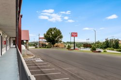  - Red Roof Inn Dandridge - I-40, Exit 417