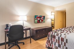  - Red Roof Inn Austinburg