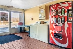  - Red Roof Inn Austinburg