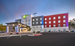  - Holiday Inn Express & Suites Price