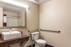  - Red Roof Plus+ Inn & Suites College Park - I-85, Exit 69 & 69B