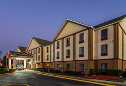  - Red Roof Plus+ Inn & Suites College Park - I-85, Exit 69 & 69B