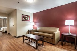  - Red Roof Plus+ Inn & Suites College Park - I-85, Exit 69 & 69B