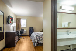  - Red Roof Inn Perrysburg - I-280, Exit 1B