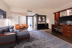  - Courtyard by Marriott Midtown Cincinnati - I-71, Exit 6