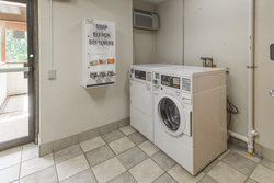  - Red Roof Plus+ Inn Newark - I-95, Exit 4B