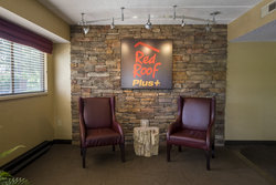  - Red Roof Plus+ Inn Newark - I-95, Exit 4B