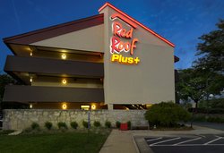  - Red Roof Plus+ Inn & Suites Manassas - I-66, Exit 47