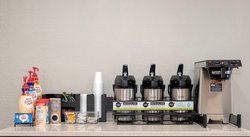  - Red Roof Plus+ Inn & Suites West Palm Beach - I-95, Exit 74