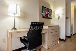  - Red Roof Plus+ Inn & Suites West Palm Beach - I-95, Exit 74