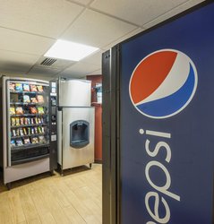  - Red Roof Plus+ Inn & Suites West Palm Beach - I-95, Exit 74