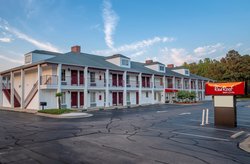  - Red Roof Inn & Suites Wilson - I-95, Exit 121