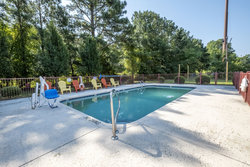  - Red Roof Inn & Suites Wilson - I-95, Exit 121