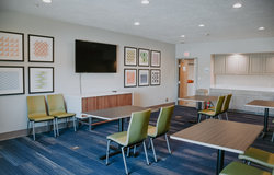  - Holiday Inn Express & Suites Lincoln