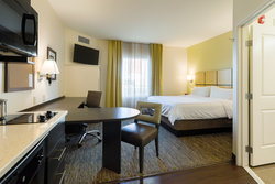 - Candlewood Suites Lenexa - I-35, Exit 224