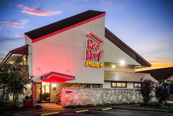  - Red Roof Plus+ Inn & Suites Goodlettsville - I-65, Exit 97