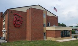  - Red Roof Inn Martinsburg - I-81, Exit 13