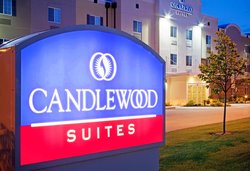  - Candlewood Suites Lenexa - I-35, Exit 224