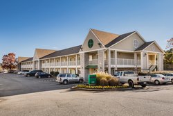  - HomeTowne Studios Spartanburg