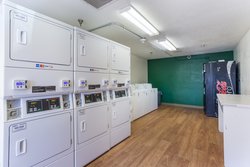  - HomeTowne Studios Airport Nashville