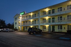  - HomeTowne Studios Maple Shade