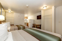  - HomeTowne Studios Maple Shade