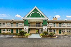  - HomeTowne Studios Sharonville - I-75, Exit 15