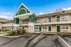  - HomeTowne Studios Sharonville - I-75, Exit 15