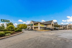  - HomeTowne Studios Sharonville - I-75, Exit 15