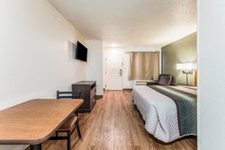  - HomeTowne Studios Sharonville - I-75, Exit 15