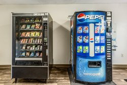  - HomeTowne Studios Sharonville - I-75, Exit 15