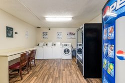  - HomeTowne Studios Sharonville - I-75, Exit 15