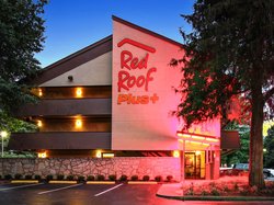  - Red Roof Plus+ Inn & Suites Druid Hills Atlanta - I-85, Exit 89