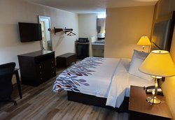  - Red Roof Inn Staunton - I-81, Exit 225