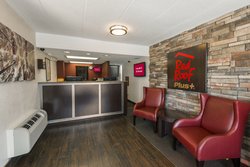  - Red Roof Plus+ Inn & Suites Forest Park St Louis - I-44, Exit 286