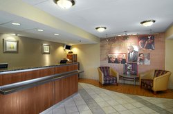  - Red Roof Inn New London - I-95, Exits 82A & 83