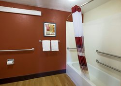  - Red Roof Inn Salem