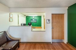  - HomeTowne Studios Spokane Valley