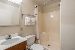  - HomeTowne Studios Spokane Valley