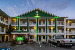  - HomeTowne Studios Spokane Valley