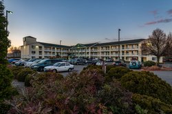  - HomeTowne Studios Spokane Valley