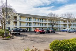  - HomeTowne Studios Springfield