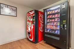  - HomeTowne Studios West Phoenix - I-10, Exit 137 & 139