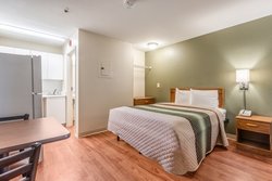  - HomeTowne Studios West Phoenix - I-10, Exit 137 & 139