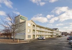  - HomeTowne Studios Sulphur - I-10, Exit 23