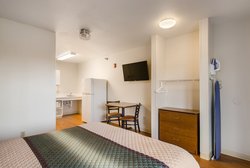  - HomeTowne Studios Sulphur - I-10, Exit 23