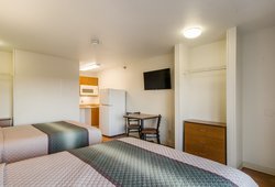  - HomeTowne Studios Sulphur - I-10, Exit 23