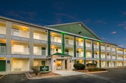  - HomeTowne Studios Sulphur - I-10, Exit 23